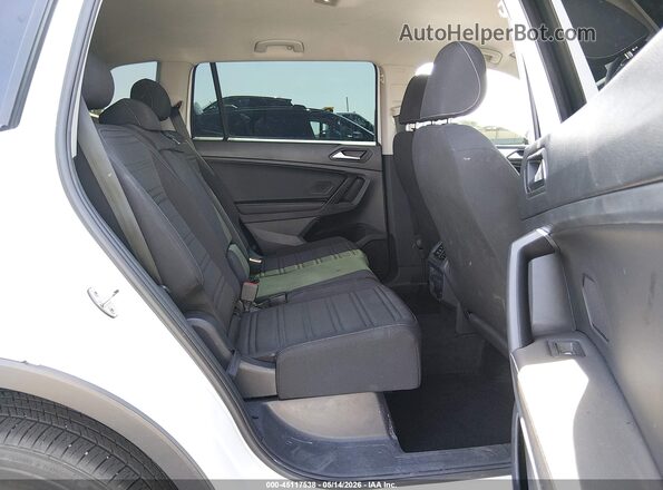 3VVRB7AX5PM047104 2023 VOLKSWAGEN TIGUAN White Vista de la etiqueta del VIN