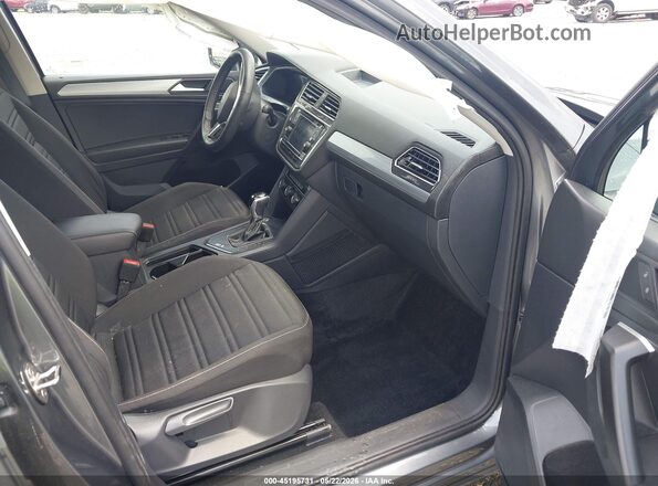 3VVRB7AX6RM003857 2024 VOLKSWAGEN TIGUAN Gray Вид салону спереду