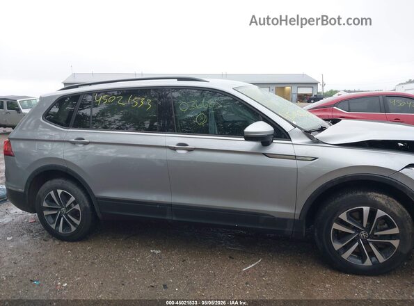 3VVRB7AX7PM036685 2023 VOLKSWAGEN TIGUAN Gray Vista interior trasera