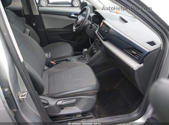 3VVRX7B23NM031856 2022 VOLKSWAGEN TAOS Silver Вид салону спереду