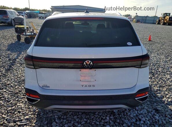 3VVSC7B28SM012891 2025 VOLKSWAGEN TAOS White Widok z tyłu