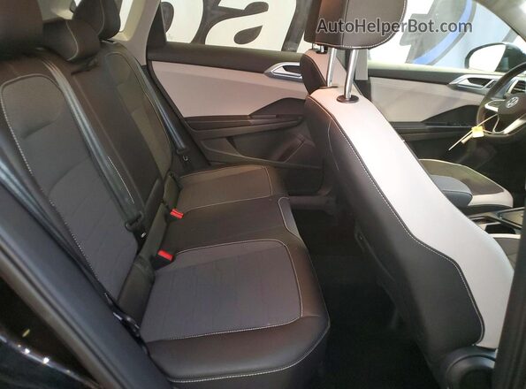 3VVSC7B29TM010861 2026 VOLKSWAGEN TAOS Black Rear interior view