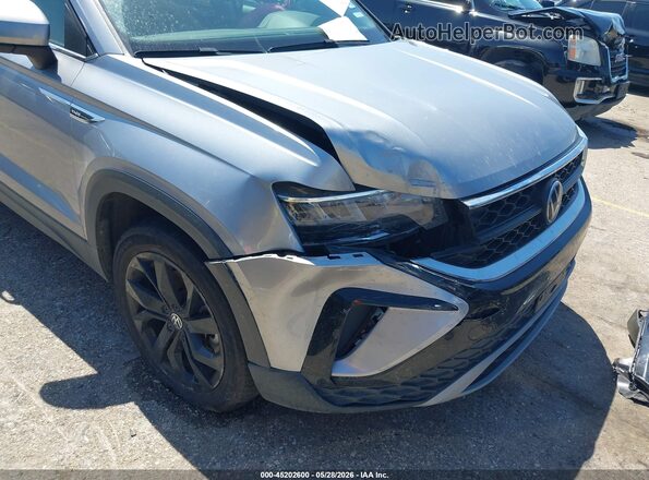 3VVSX7B29RM004751 2024 VOLKSWAGEN TAOS Gray Widok z przodu