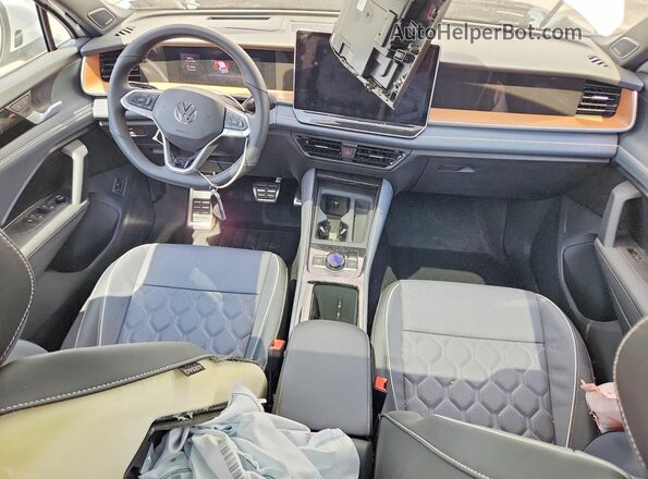 3VVUW7RM1TM069250 2026 VOLKSWAGEN TIGUAN Серебряный 