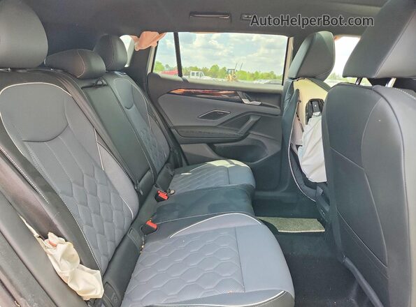 3VVUW7RM1TM069250 2026 VOLKSWAGEN TIGUAN Серебряный 