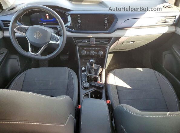 3VVUX7B26RM062180 2024 VOLKSWAGEN TAOS Burgundy Widok deski rozdzielczej