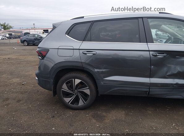 3VVVC7B27SM038167 2025 VOLKSWAGEN TAOS Gray Widok z przodu