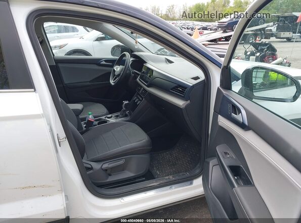 3VVVX7B27RM041732 2024 VOLKSWAGEN TAOS Белый Вид салона спереди