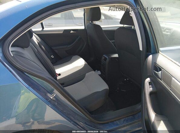 3VW2B7AJ5HM342746 2017 VOLKSWAGEN JETTA Blue 
