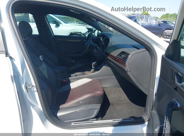3VW2T7BUXPM026019 2023 VOLKSWAGEN JETTA Silver წინა სალონის ხედი