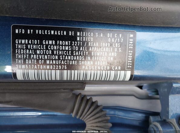 3VW517AT8HM822975 2017 VOLKSWAGEN BEETLE Blue Widok komory silnika