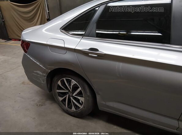 3VW5M7BU8RM027862 2024 VOLKSWAGEN JETTA Gray Դիմացի տեսք