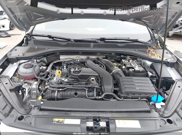 3VW7M7BU0PM028879 2023 VOLKSWAGEN JETTA Серебряный Вид сзади