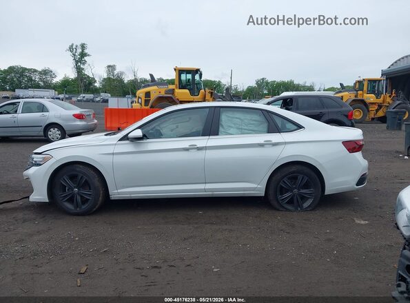 3VW7M7BU0RM102837 2024 VOLKSWAGEN JETTA White Vista interior de 360 grados