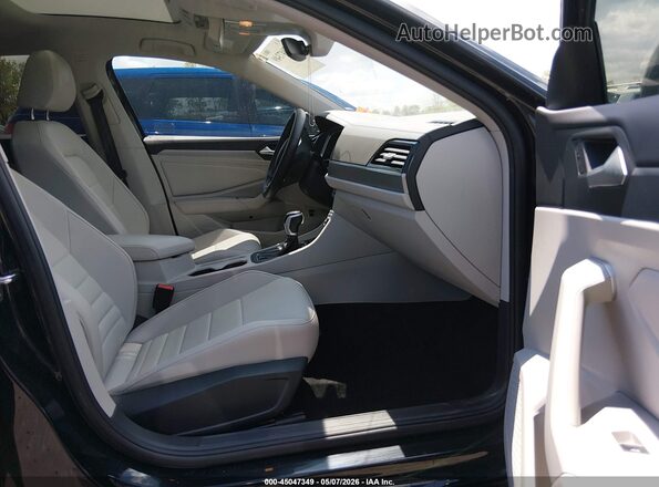3VW7M7BU1RM069816 2024 VOLKSWAGEN JETTA Black Front interior view