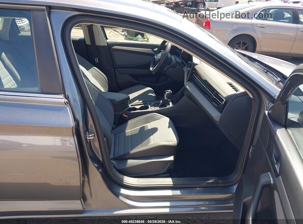 3VW7X7BUXSM074865 2025 VOLKSWAGEN JETTA Gray 