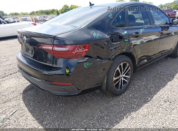 3VWAM7BU9RM052381 2024 VOLKSWAGEN JETTA Black Դիմացի տեսք