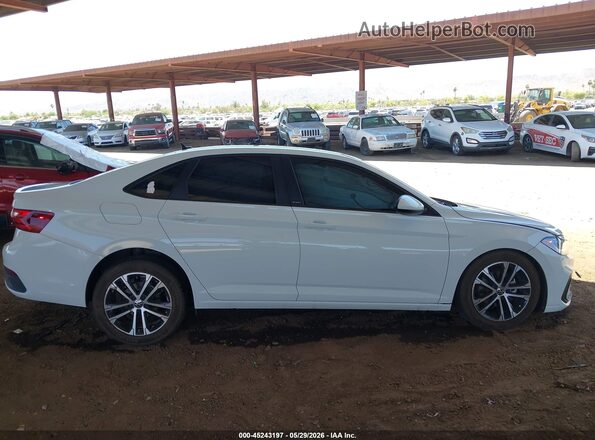 3VWBW7BU5TM010702 2026 VOLKSWAGEN JETTA White Vista interior trasera