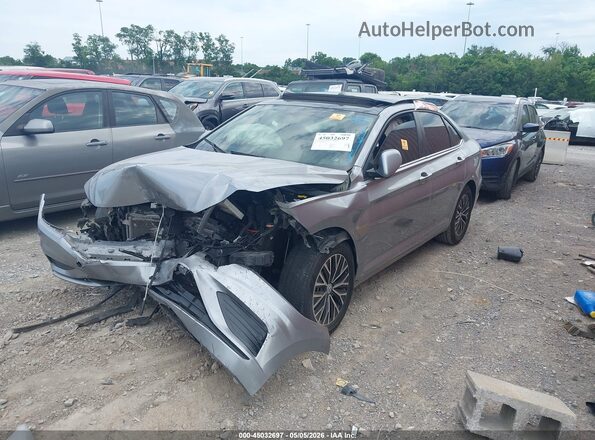 3VWC57BU0MM038397 2021 VOLKSWAGEN JETTA Silver Vista tres cuartos delantera izquierda
