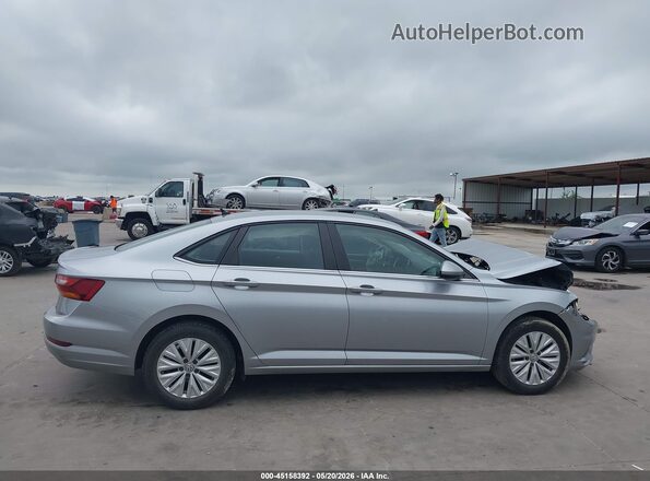 3VWC57BU1KM272304 2019 VOLKSWAGEN JETTA Silver 360 interior view
