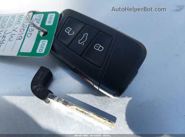 3VWC57BU2KM059362 2019 VOLKSWAGEN JETTA Белый 