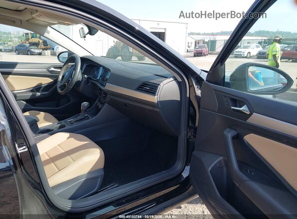 3VWC57BU3MM068879 2021 VOLKSWAGEN JETTA Black Front interior view