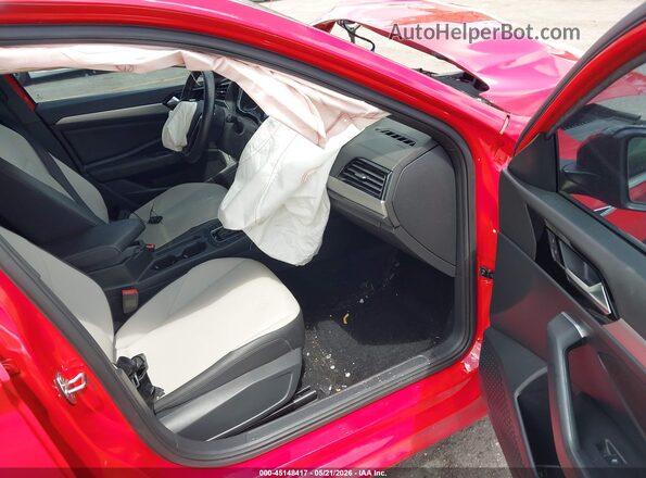 3VWC57BU4MM017505 2021 VOLKSWAGEN JETTA Red წინა სალონის ხედი