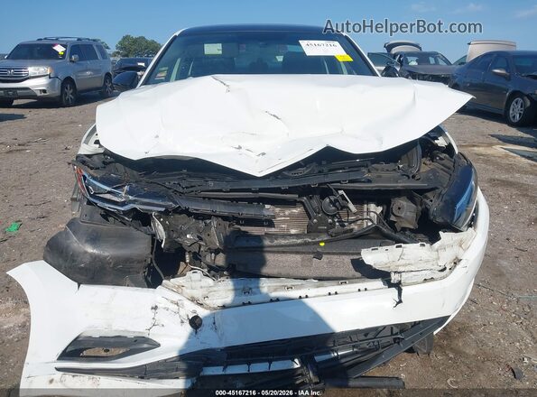 3VWC57BU4MM104109 2021 VOLKSWAGEN JETTA White Widok z przodu