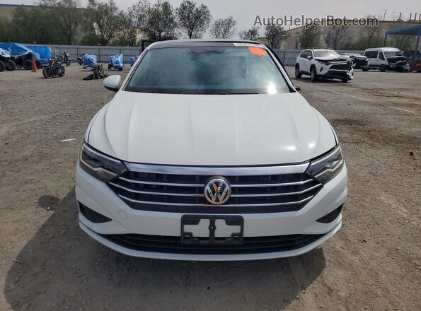 3VWC57BU6MM089872 2021 VOLKSWAGEN JETTA White Widok z przodu