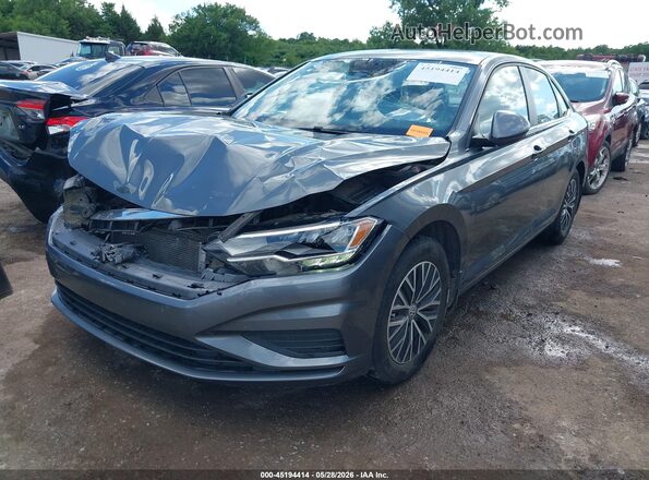 3VWCB7BU4LM032481 2020 VOLKSWAGEN JETTA Gray წინა მარცხენა ხედი სამი მეოთხედიდან