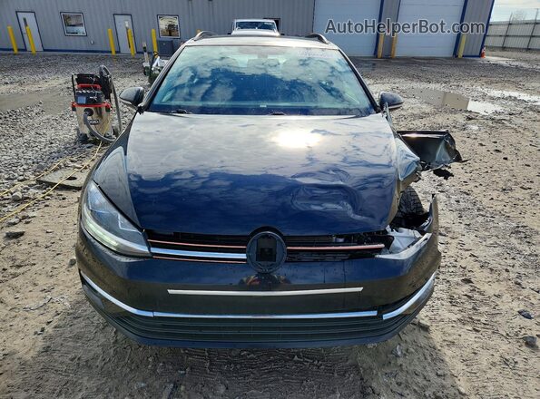 3VWD17AU2JM763366 2018 VOLKSWAGEN GOLF Black Widok z przodu