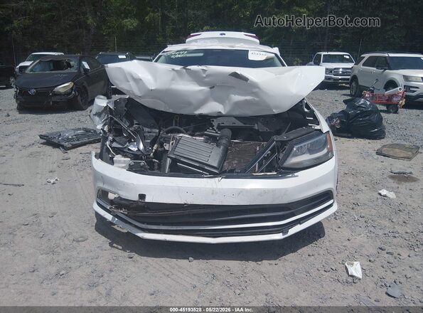 3VWD67AJ0GM314042 2016 VOLKSWAGEN JETTA White Rear interior view
