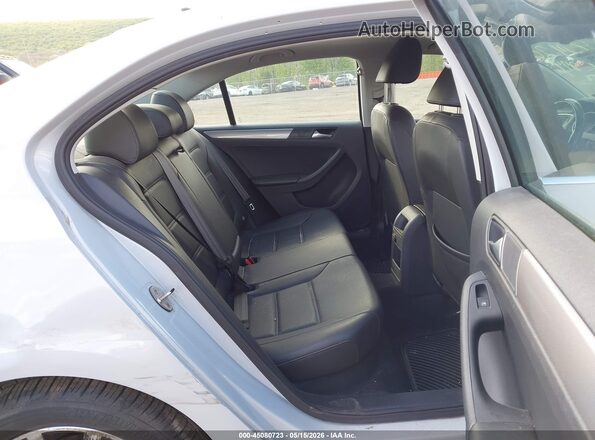 3VWDB7AJ1HM254401 2017 VOLKSWAGEN JETTA Gray 