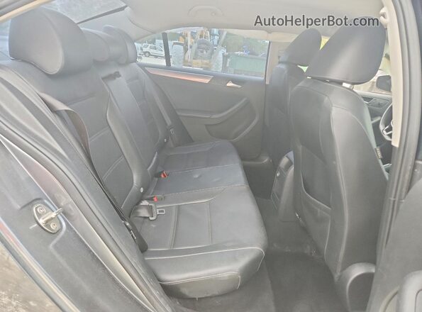 3VWDB7AJ3JM222989 2018 VOLKSWAGEN JETTA Gray Widok tylnych siedzeń