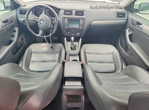 3VWDB7AJ5HM308332 2017 VOLKSWAGEN JETTA White Dashboard view