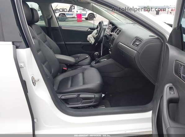3VWDB7AJ6JM228690 2018 VOLKSWAGEN JETTA White Vista interior delantera