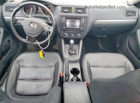 3VWDB7AJ7HM272966 2017 VOLKSWAGEN JETTA Black Vista del salpicadero