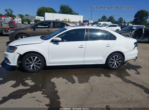3VWDB7AJ7JM252917 2018 VOLKSWAGEN JETTA White Vista interior trasera