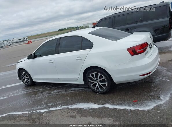 3VWDB7AJ8HM335377 2017 VOLKSWAGEN JETTA White Widok wnętrza 360 stopni