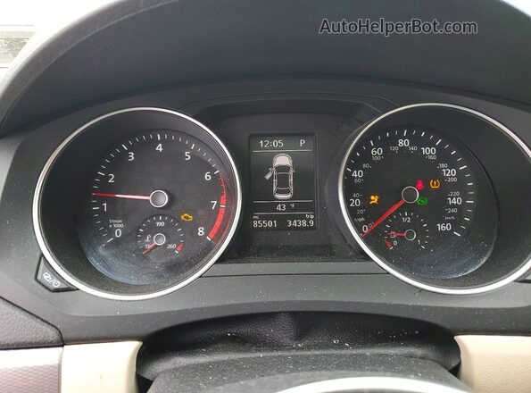 3VWDB7AJ8JM213317 2018 VOLKSWAGEN JETTA White 