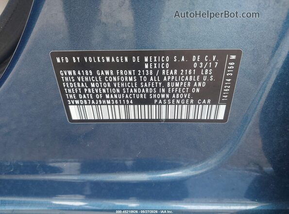 3VWDB7AJ9HM361194 2017 VOLKSWAGEN JETTA Blue ძრავის განყოფილების ხედი