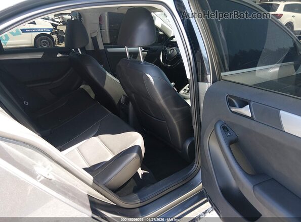 3VWDB7AJXHM310013 2017 VOLKSWAGEN JETTA Gray 