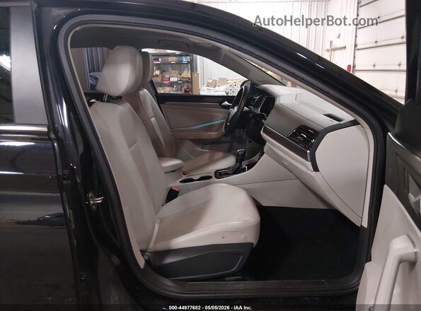 3VWEB7BU0LM008803 2020 VOLKSWAGEN JETTA Black Front interior view