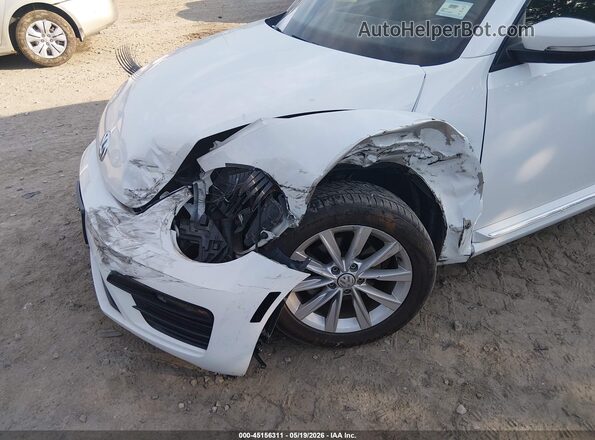 3VWFD7AT1JM703117 2018 VOLKSWAGEN BEETLE White Դիմացի տեսք