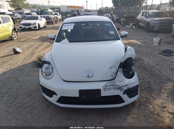 3VWFD7AT1JM703117 2018 VOLKSWAGEN BEETLE White Սարքավորումների վահանակի տեսք