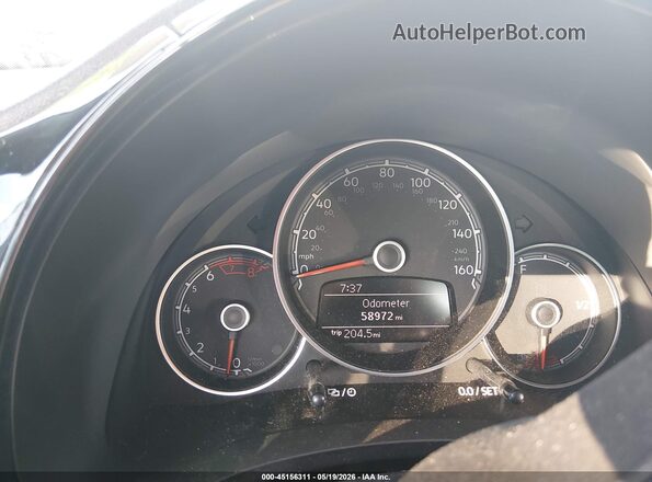 3VWFD7AT1JM703117 2018 VOLKSWAGEN BEETLE White Հետևի նստատեղերի տեսք
