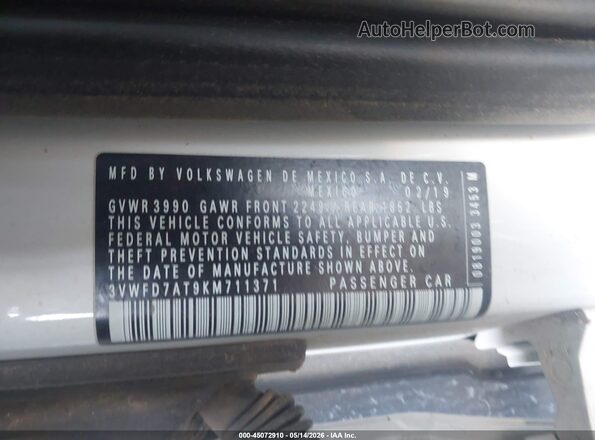 3VWFD7AT9KM711371 2019 VOLKSWAGEN BEETLE White Engine compartment view