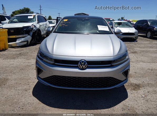 3VWGW7BU2TM022294 2026 VOLKSWAGEN JETTA Silver Սարքավորումների վահանակի տեսք
