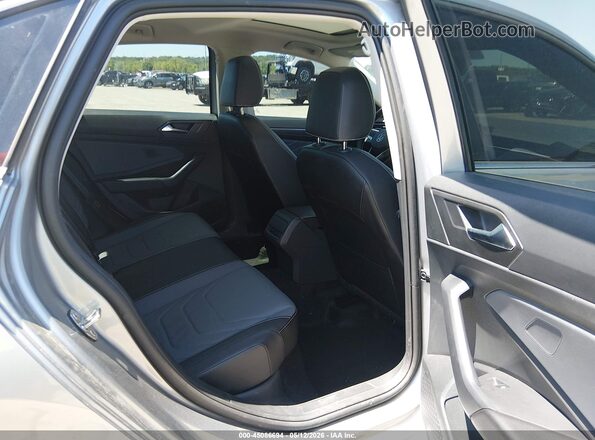 3VWGW7BU2TM022294 2026 VOLKSWAGEN JETTA Silver VIN կոդի պիտակի տեսք