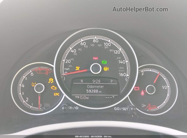 3VWJD7AT3JM714176 2018 VOLKSWAGEN BEETLE Black Widok tylnych siedzeń